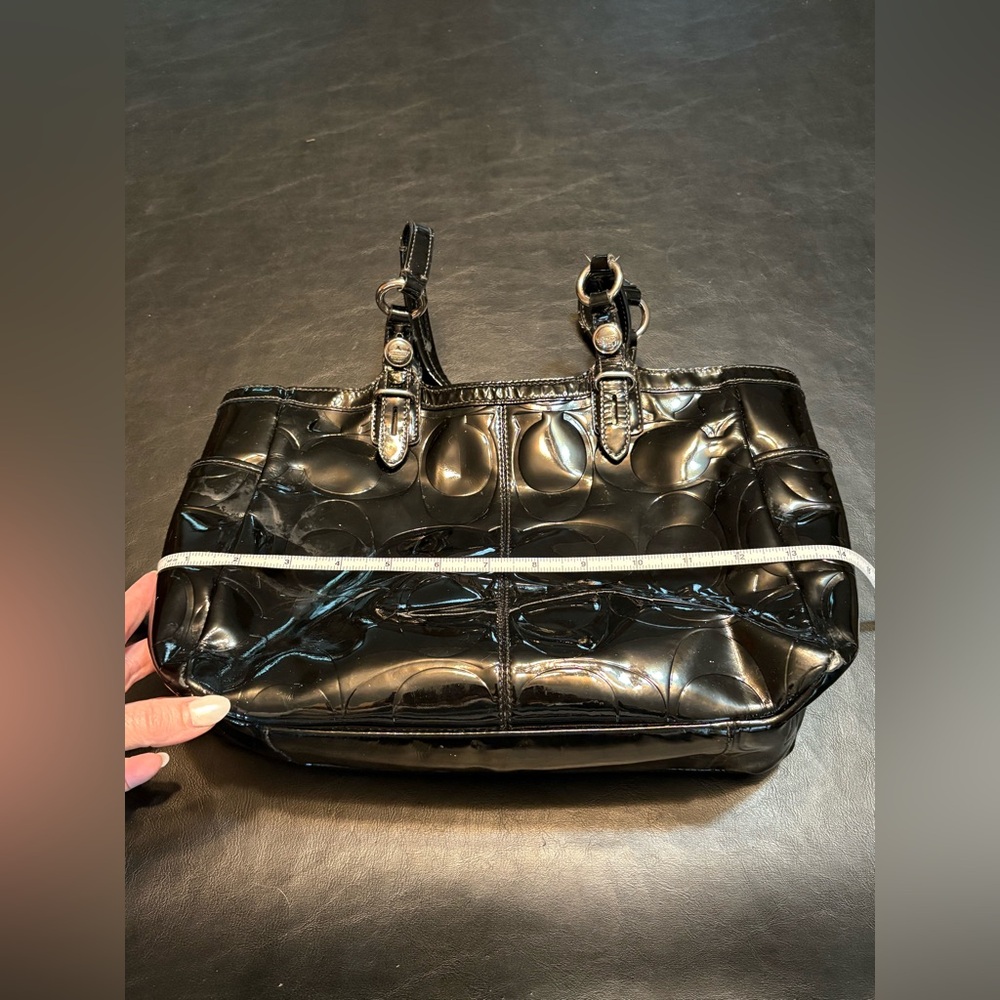 Coach Signature C Embossed Patent leather satchel shoulder bag. Black. - Picture 12 of 15